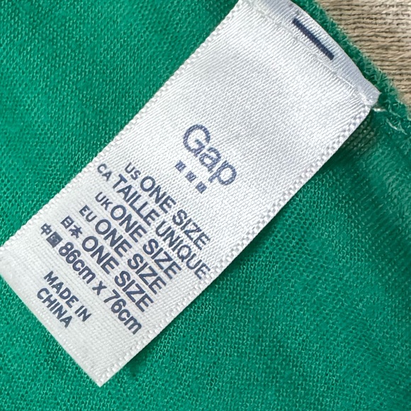GAP Green Infinity Scarf - Picture 2 of 6